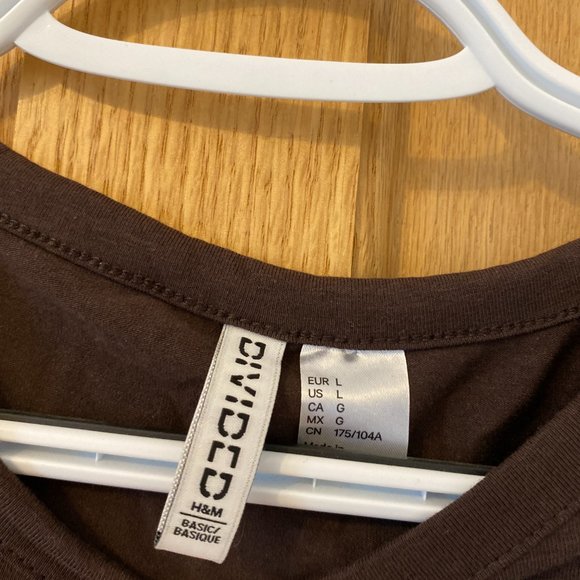 H&M Brown Crop Tee - Picture 2 of 2